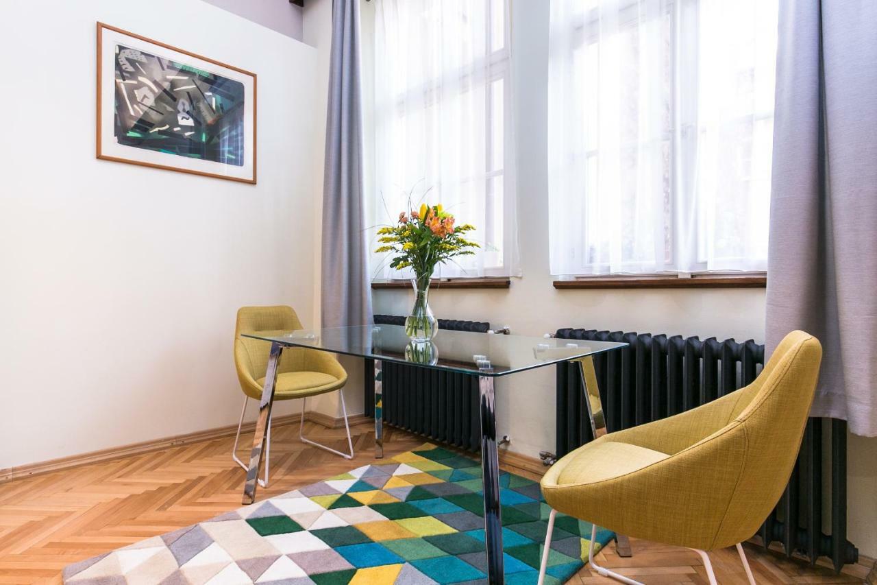 Apartment Nebovidy I - Historic Centre - Terrace - Air Conditioning Praga Exterior foto